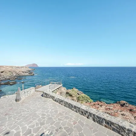 Vista Al Mar - Los Abrigos Apartment